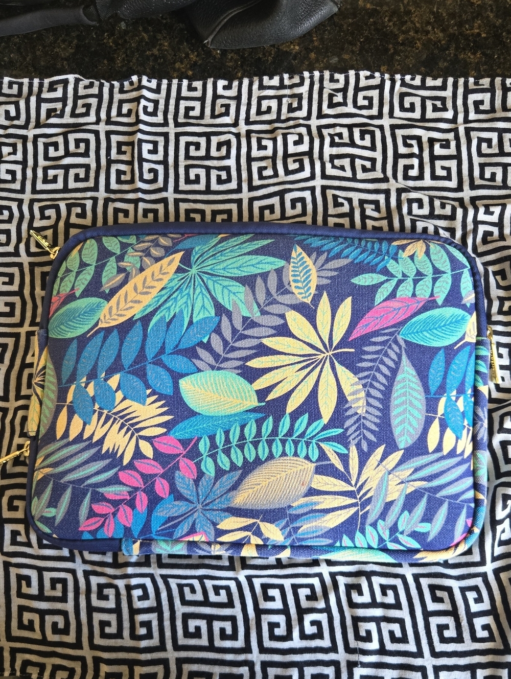 13" Laptop Case - Floral Leaves Zip Pouch - Multicolor